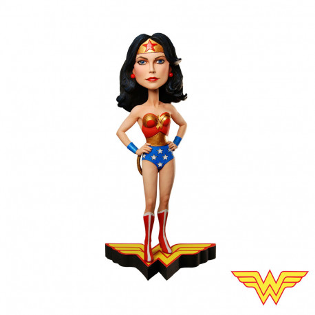 Photo de la figurine Wonder Woman à tête oscillante