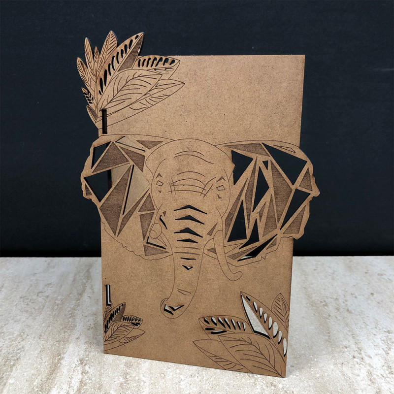 Carte Éléphant Personnalisable en Bois