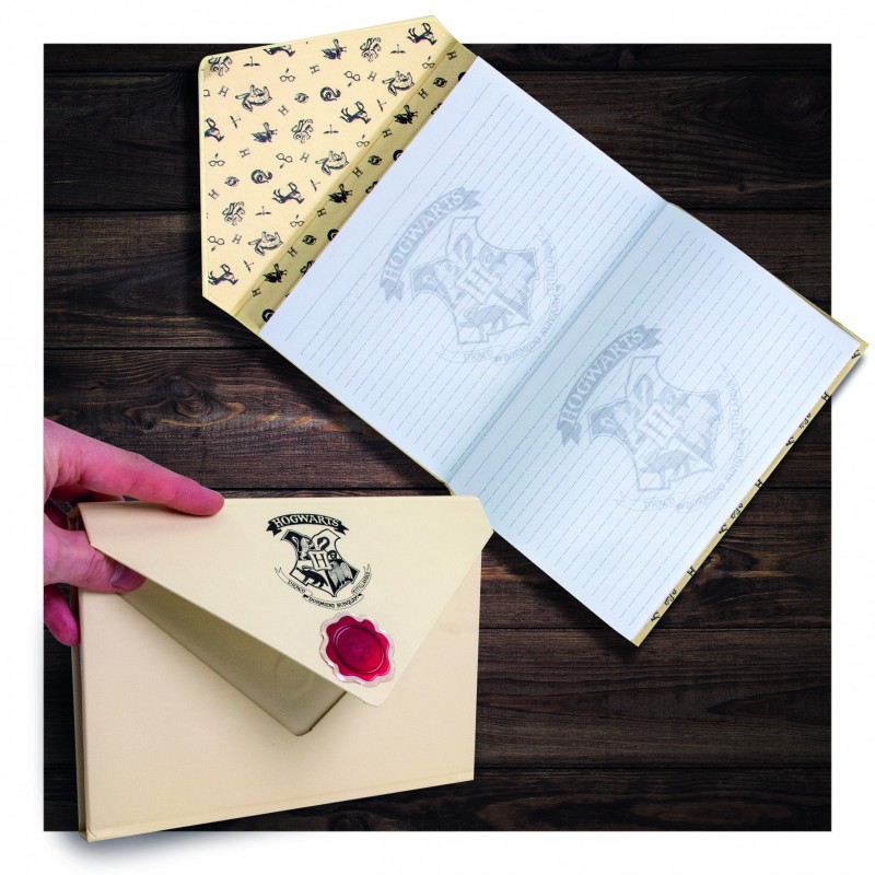 Carnet Harry Potter en forme de lettre d'admission Poudlard sur Rapid Cadeau