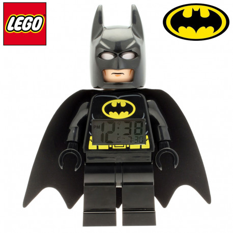 Le réveil Lego Batman, un objet déco très tendance... Vivez des aventures héroïques avec le fantastique super-héros Batman à travers ce réveil Lego à écran digital ! Un cadeau so geek pour les amateurs de comics...