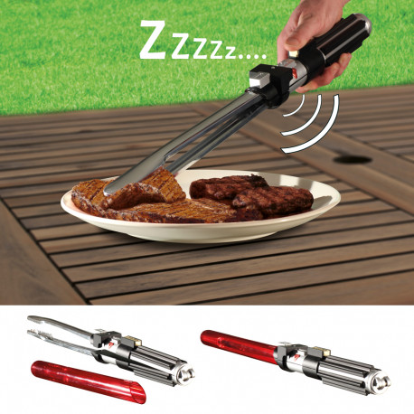 Utilisez le sabre de Dark Vador pour retourner vos steaks et autres viandes sur la grille ! Vous deviendrez alors le maître Jedi du barbecue avec cette maxi pince à effets sonores !