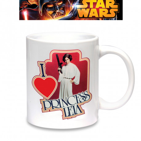 Vous recherchez une idée cadeau geek pour un amateur de mugs insolites fan absolu des épisodes Star Wars ? Cette tasse en céramique met à l’honneur la magnifique Princesse Leia… Un cadeau à réserver aux geeks au cœur tendre !