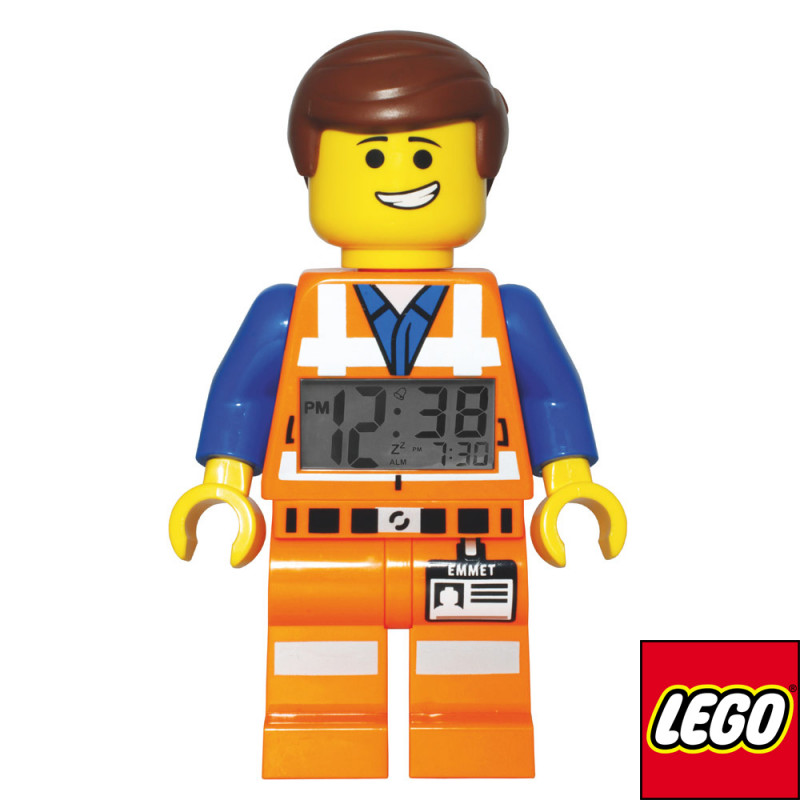 le réveil lego emmet tiré du film d'animation la grande aventure lego plaira à tous les enfants geeks