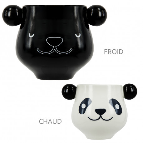 Adoptez ce panda géant prenant la forme d’un chouette mug qui vous fera craquer au premier coup d’œil… ! Avec sa surface thermoréactive, cette tasse panda changera de couleur dès que vous verserez votre boisson chaude à l’intérieur…