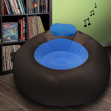 Idéal pour écouter de la musique tout en se relaxant, ce pouf gonflable musical hautement design fera votre bonheur