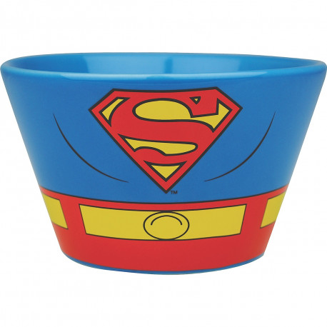 Le maxi bol costume Superman, sous licence officielle DC Comics, un cadeau original pour suivre le super-héros dans toutes ses aventures ! Voilà l’objet idéal pour tous les addicts au comics Superman qui assument leur côté geek…