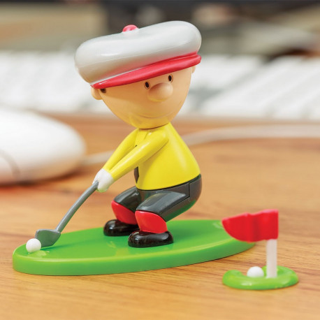 Un jeu de golf à jouer au bureau