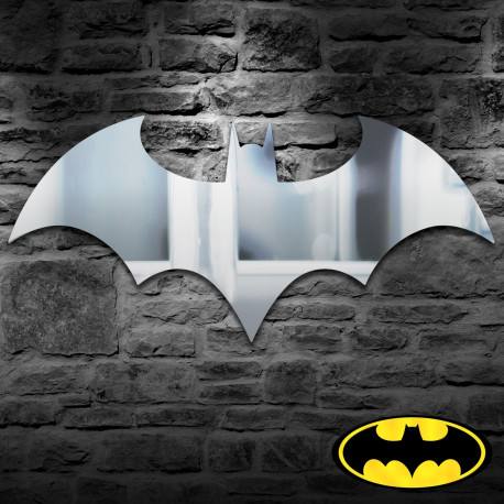 Si vous voulez vous sentir tel un super-héros en vous regardant dans le miroir, adoptez ce miroir Batman ultra geek