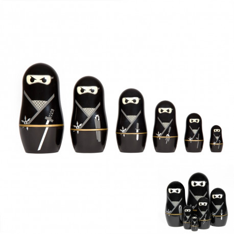 Les poupées russes sont revisitées aujourd’hui en version Ninja ! Equipées tels des samouraïs japonais, ces six poupées armées jusqu’aux dents mettront une touche japonisante à votre décoration intérieure…