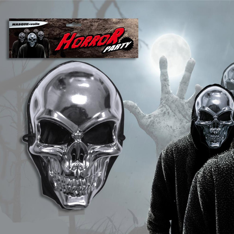Un masque en forme de tête de mort en métal pour faire peur à tous pendant Halloween.